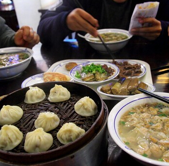 金芬餛飩店加盟